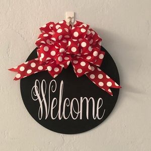 8" Wooden Round Welcome Sign